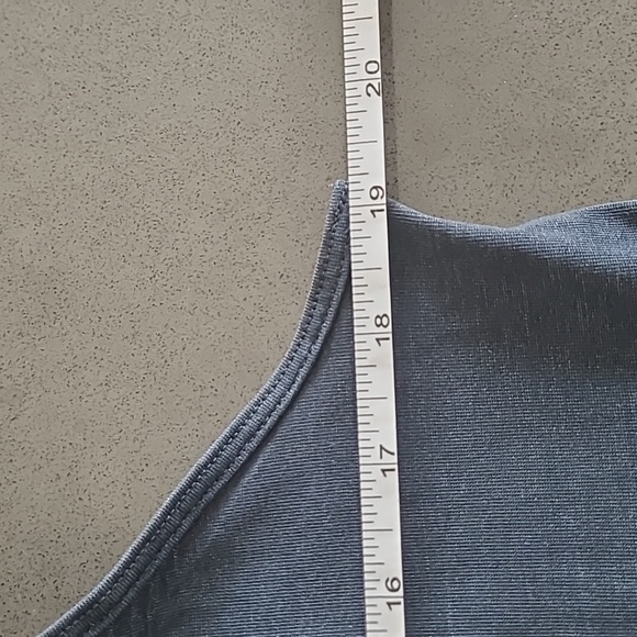 Arc'teryx tank top. Size large - Picture 4 of 7